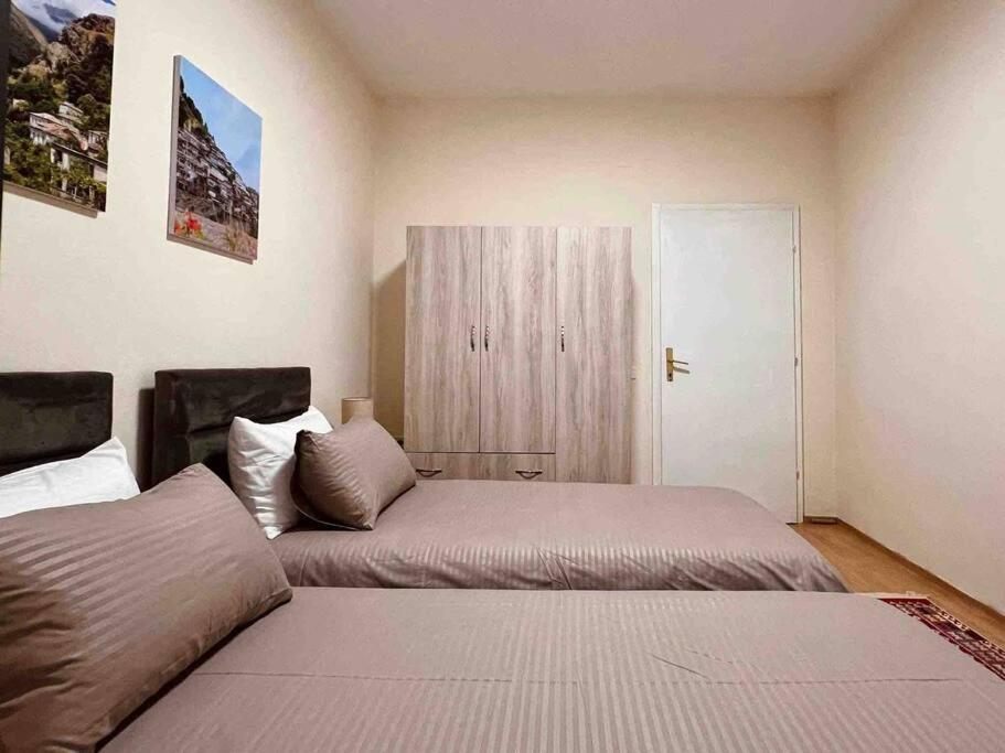 Zarlett House, Pazari Ri ,Villa With Garden,Parking Tirana Exterior photo