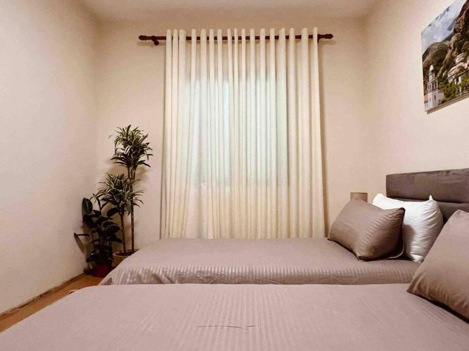 Zarlett House, Pazari Ri ,Villa With Garden,Parking Tirana Exterior photo